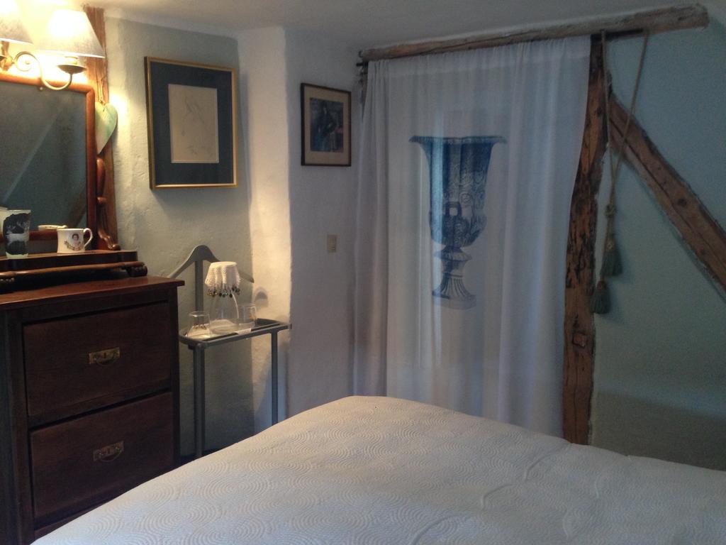 All Seasons Bed & Breakfast Kerpen  객실 사진